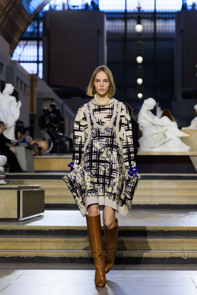 Look 14